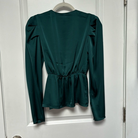 Express green peplum waist tie top - Picture 4 of 7